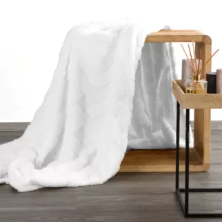 DESIGN 91 koc typu flano CARO zdobiony wytłaczanym wzorem