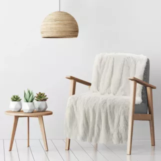 DESIGN 91 Narzuta na fotel-koc  TIFFANY o strukturze miękkiego futra
