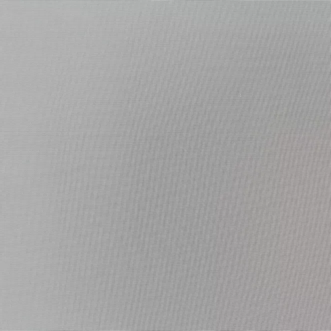 E117/10 Firana szyta na taśmie 5 cm naturalna z matowej tkaniny typu peru, wykończonej obciążnikiem