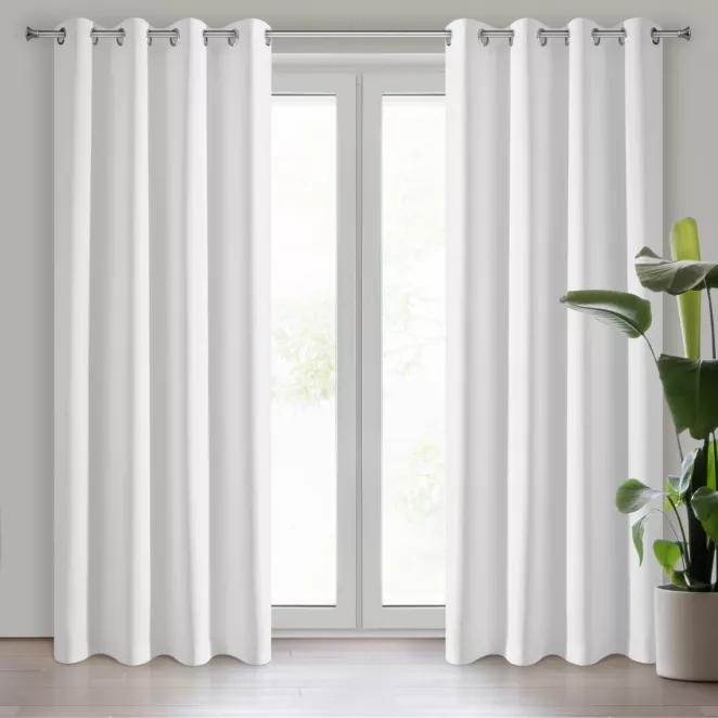Zasłona biała z gładkiej tkaniny zaciemniającej typu blackout 140x270 cm przelotka PARISA DESIGN 91