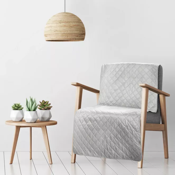 DESIGN 91 Narzuta na fotel LUIZ  5 welwetowa pikowana metodą hot press w geometryczny wzór