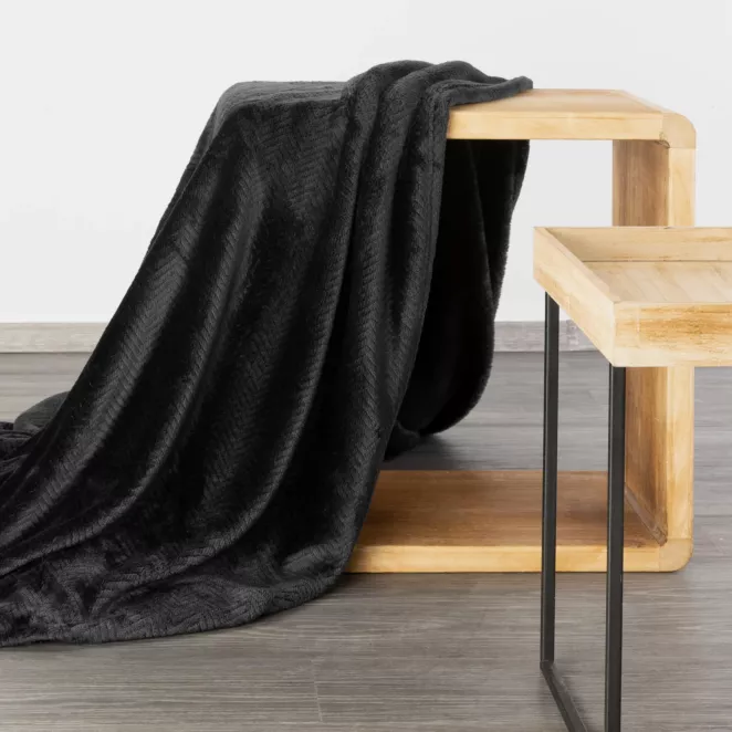 DESIGN 91 Koc CINDY 5 miękki i miły w dotyku z wytłaczanym wzorem jodełki
