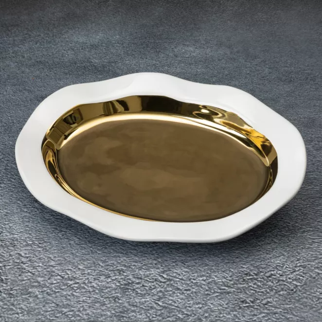 Patera ceramiczna o falującym kształcie biało-złota