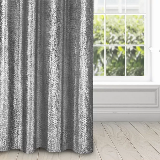 Zasłona czarno, srebrna błyszcząca z żakardu ze srebrnym nadrukiem 140x250 cm przelotka GLOSSY