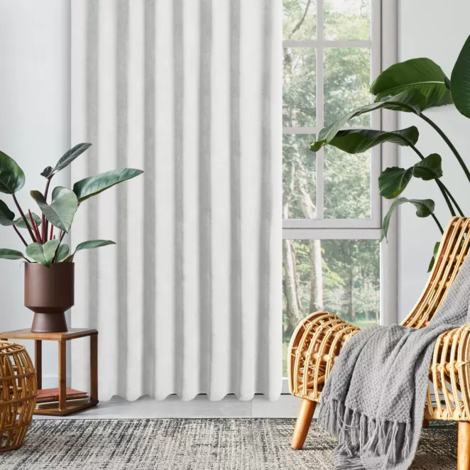 Zasłona biała z tkaniny welurowej 560x220 cm taśma Dora