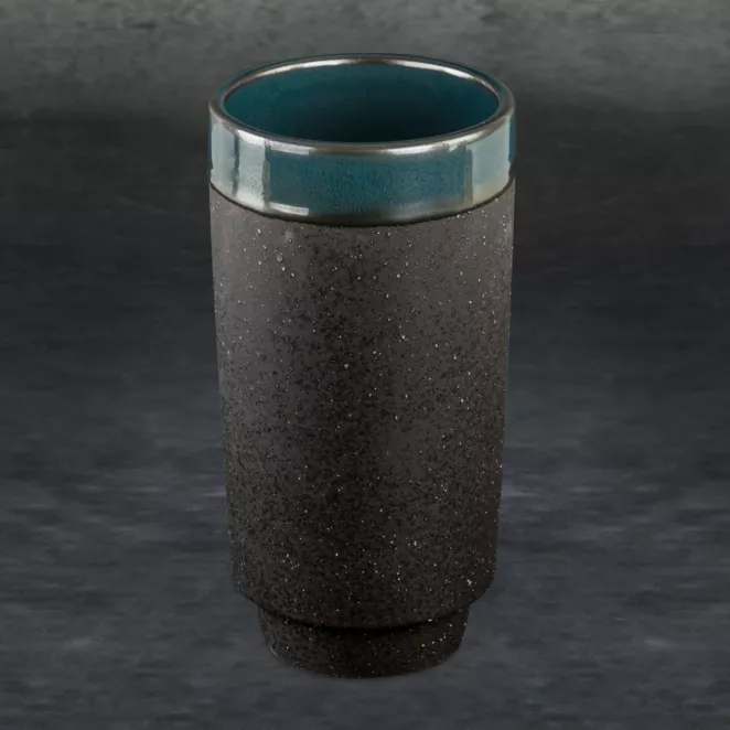 Ceramiczny wazon HANI z chropowatą powierzchnią