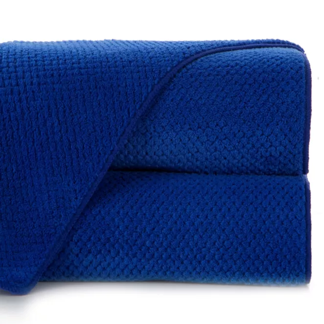 Ręcznik kąpielowy 50x90 cm z mikrowłókna kolor granatowy o ryżowej strukturze 280 g/m2 ZOE 1