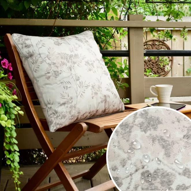 Poszewka GARDEN na taras oraz balkon z tkaniny wodoodpornej zdobiona nadrukiem roślinnym