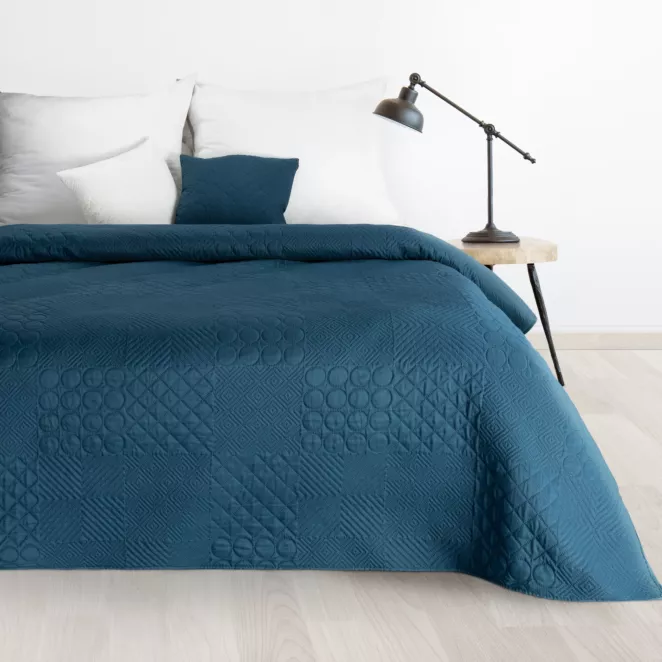 DESIGN 91 Narzuta BONI z patchworkowym motywem wytłaczanym techniką hot press