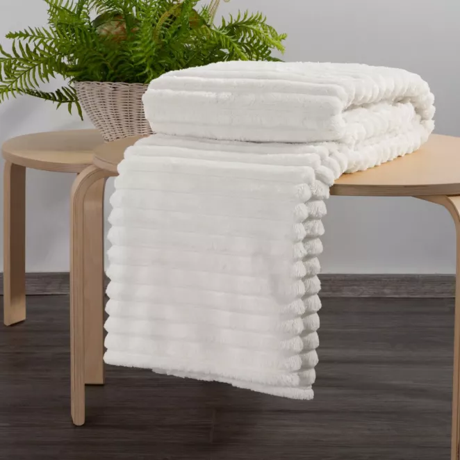 DESIGN 91 narzuta na fotel koc SOFT z wytłaczanym wzorem i efektem 3D