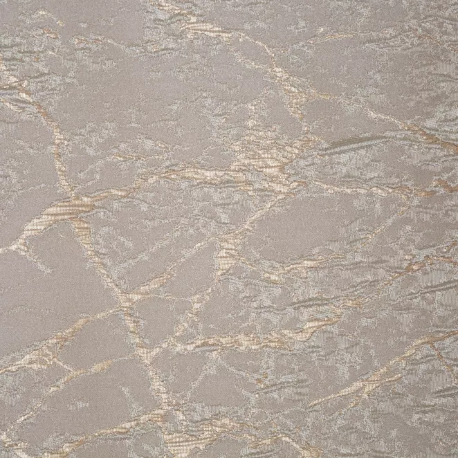 M219/1 Zasłona szyta na taśmie 5 cm kremowo złota z tkaniny w elegancki nieregularny wzór z błyszczącą nicią i efektem 3D