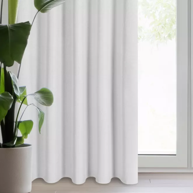 Zasłona srebrna 100% zaciemniająca z tkaniny typu blackout 135x270 cm taśma SUZAN