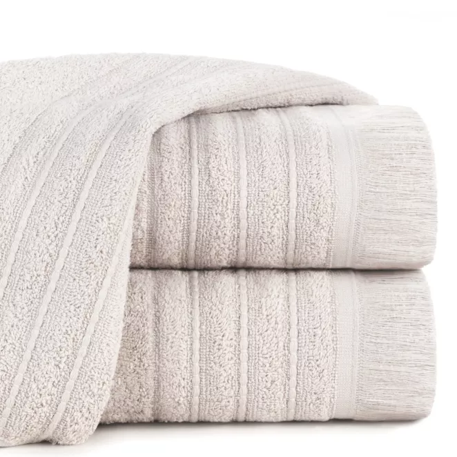 Ręcznik kąpielowy 50x90 cm bawełniany kolor pudrowy róż w stylu boho z frędzlami 500 g/m2 MIRENA