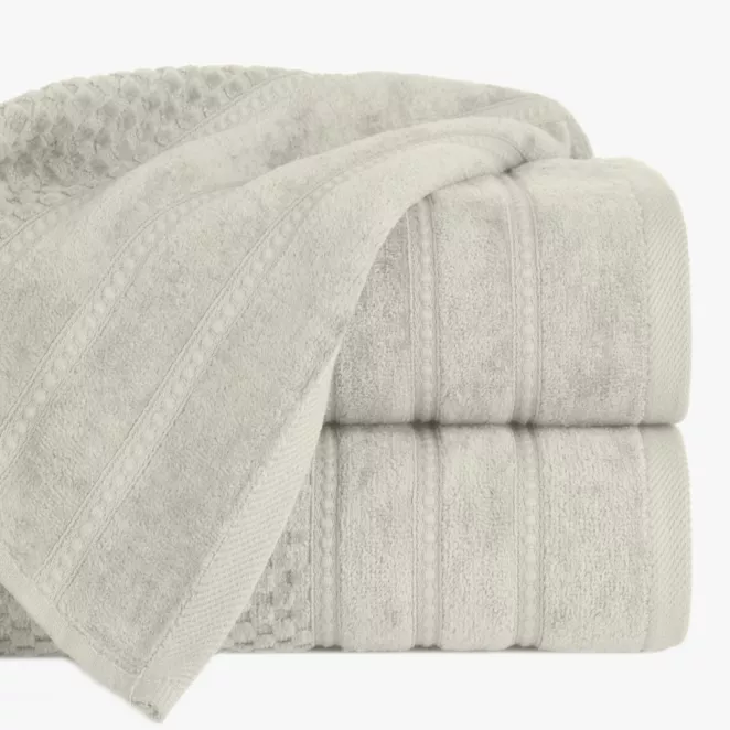 Ręcznik kąpielowy 50x90 cm bawełniany kolor beżowy z ozdobną bordiurą w paseczki 500 g/m2 ADORE