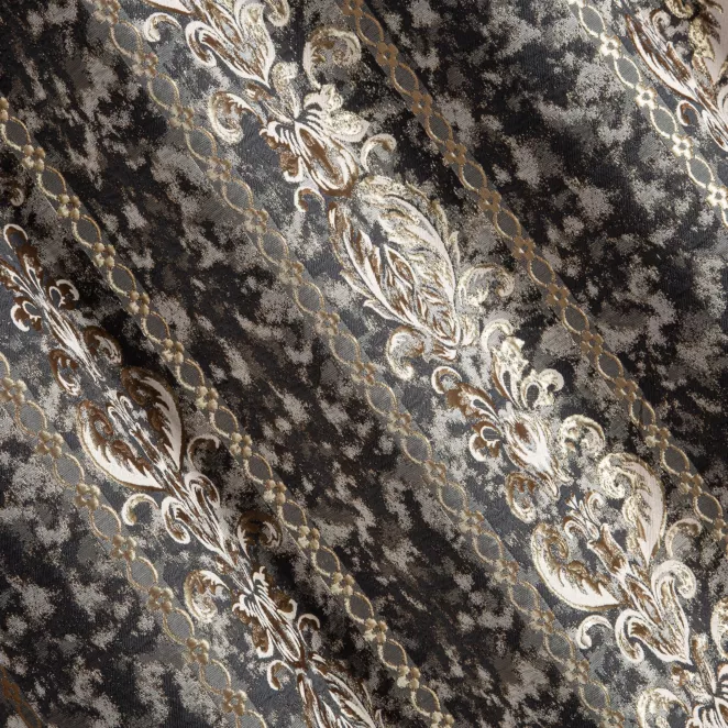 M126/3 Zasłona szyta na taśmie 5 cm ANKARA czarno złocista elegancka z pasami ornamentowego wzoru i połyskliwą nicią lureksową