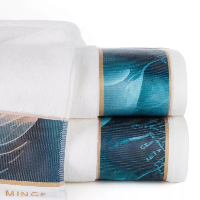 Ręcznik kąpielowy 70x140 cm bawełniany kolor biały,niebieski z designerską bordiurą 500 g/m2 Eva Minge