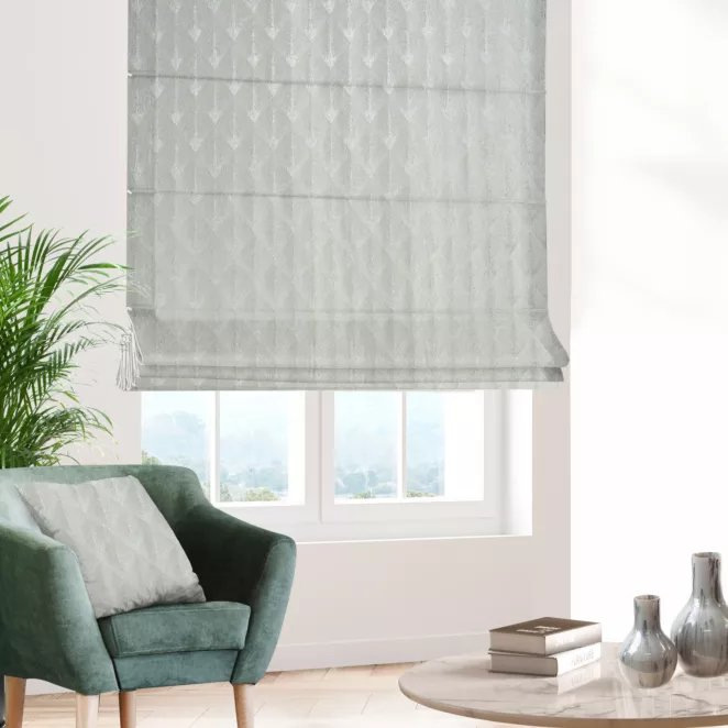 Roleta szyta z systemem comfort kremowo srebrna z tkaniny w elegancki geometryczny wzór z błyszczącą nicią