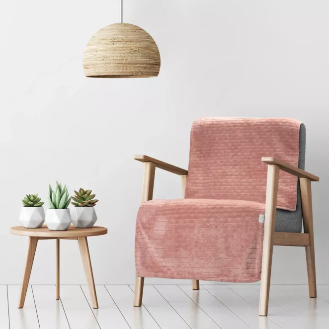 DESIGN 91 Narzuta na fotel-koc  CINDY 4 miękki i miły w dotyku z wytłaczanym wzorem