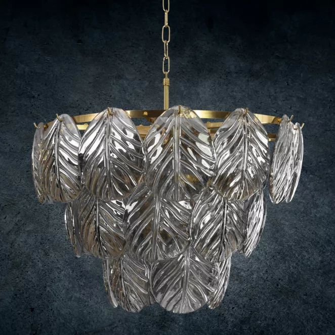 Lampa  DAGI ze szklanymi  zawieszkami  w formie liści z dymionego szkła