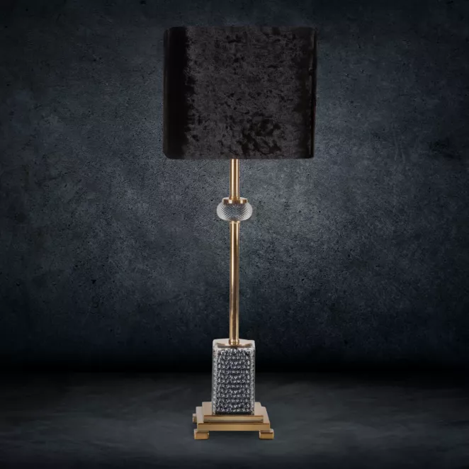 Lampa stołowa NELI z podstawą z żywicy poliestrowej wykończona welwetowym abażurem