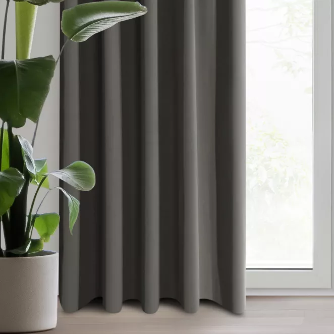 Zasłona grafitowa z gładkiej tkaniny zaciemniająca typu blackout 140x270 cm taśma PARISA DESIGN 91
