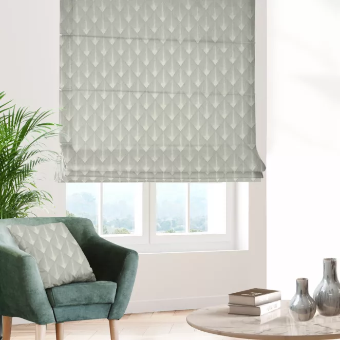 Roleta szyta z systemem comfort beżowo złota z tkaniny w elegancki geometryczny wzór z błyszczącą nicią