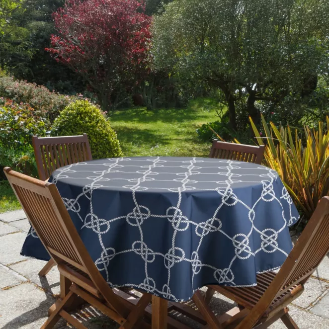 Okrągły obrus GARDEN na taras oraz balkon z wodoodpornej tkaniny w stylu marynistycznym