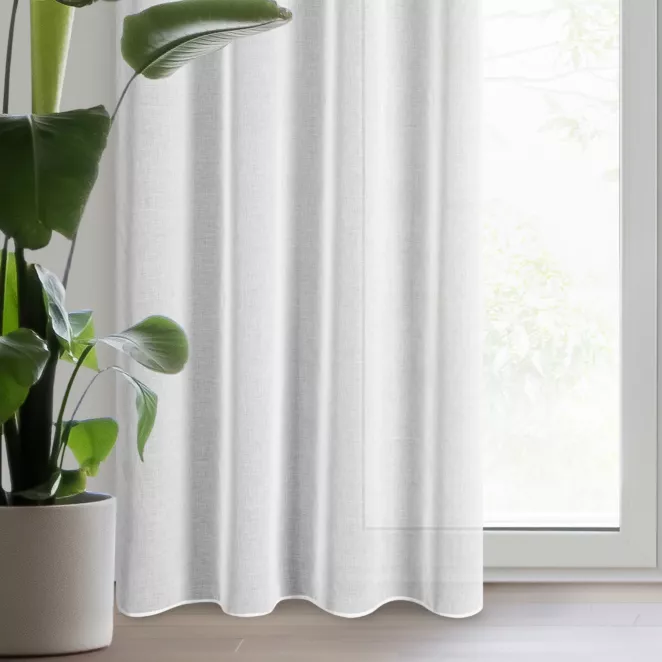 Firana biała z etaminy zdobiona subtelnym pasem frędzli w stylu eko 140x250 cm przelotka KIRA 1