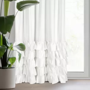 Zasłona biała zdobiona falbanami i lśniącymi akcentami z welwetu 140x250 cm taśma CARLI