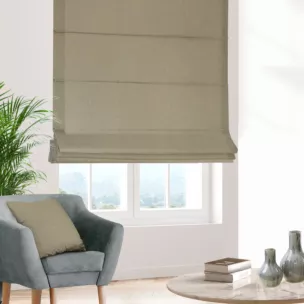 Roleta szyta z systemem comfort GEONOA ciemnokremowa z miękkiej tkaniny o naturalnym charakterze z widocznym ozdobnym splotem