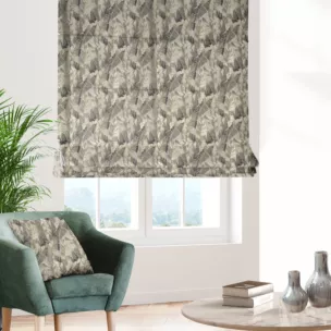 Roleta szyta z systemem comfort srebrno złota z tkaniny w elegancki roślinny wzór z połyskliwą nicią i efektem 3D