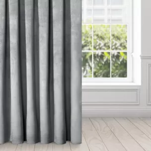 Zasłona srebrna z miękkiego welwetu 140x250 cm taśma SUZANA