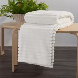 DESIGN 91 narzuta na fotel koc SOFT z wytłaczanym wzorem i efektem 3D