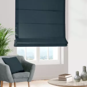 Roleta szyta z systemem comfort GEONOA granatowa z miękkiej tkaniny o naturalnym charakterze z widocznym ozdobnym splotem