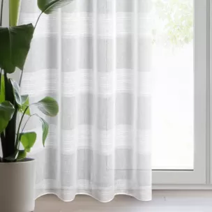 Firana biała zdobiona szenilowymi pasami 140x250 cm przelotka AGATA
