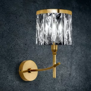 Kinkiet - lampa ścienna zdobiona kryształkami