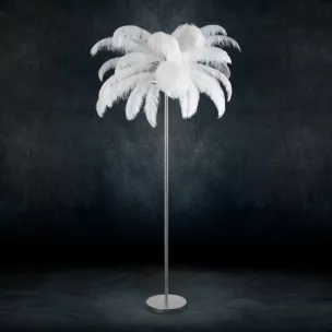 Lampa stojąca FERI na metalowej podstawie z efektownym abażurem z naturalnych strusich piór