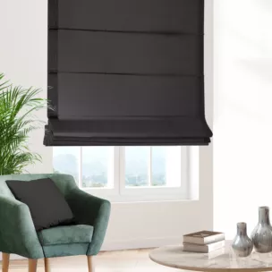 Roleta szyta z systemem comfort grafitowa z gładkiej tkaniny typu blackout